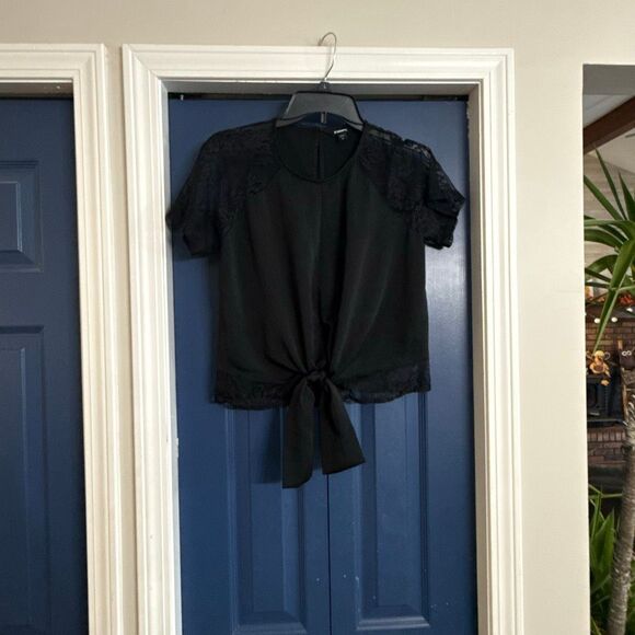 Express Black Lace Sleeve Tie Blouse Size M - Picture 2 of 5